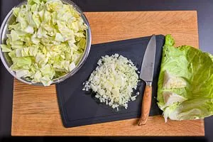 Spitzkohl klein hacken