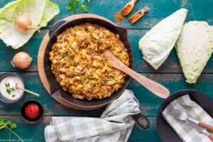 Spitzkohlpfanne mit Hackfleisch Rezept
