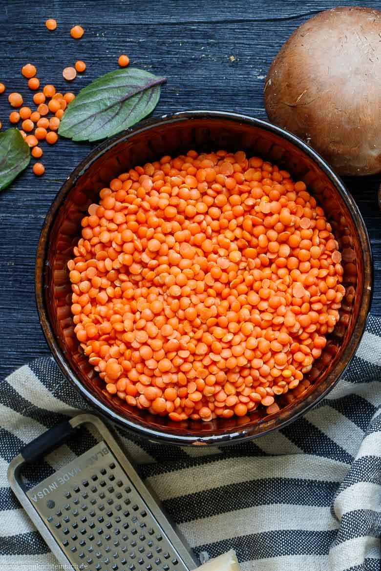 Rote Linsen für die vegetarische Linsenbolognese