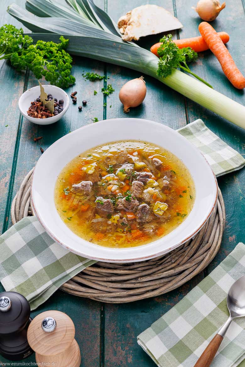 Rindfleischsuppe nach Omas Rezept