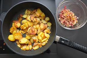 Kartoffeln in der Pfanne anbraten