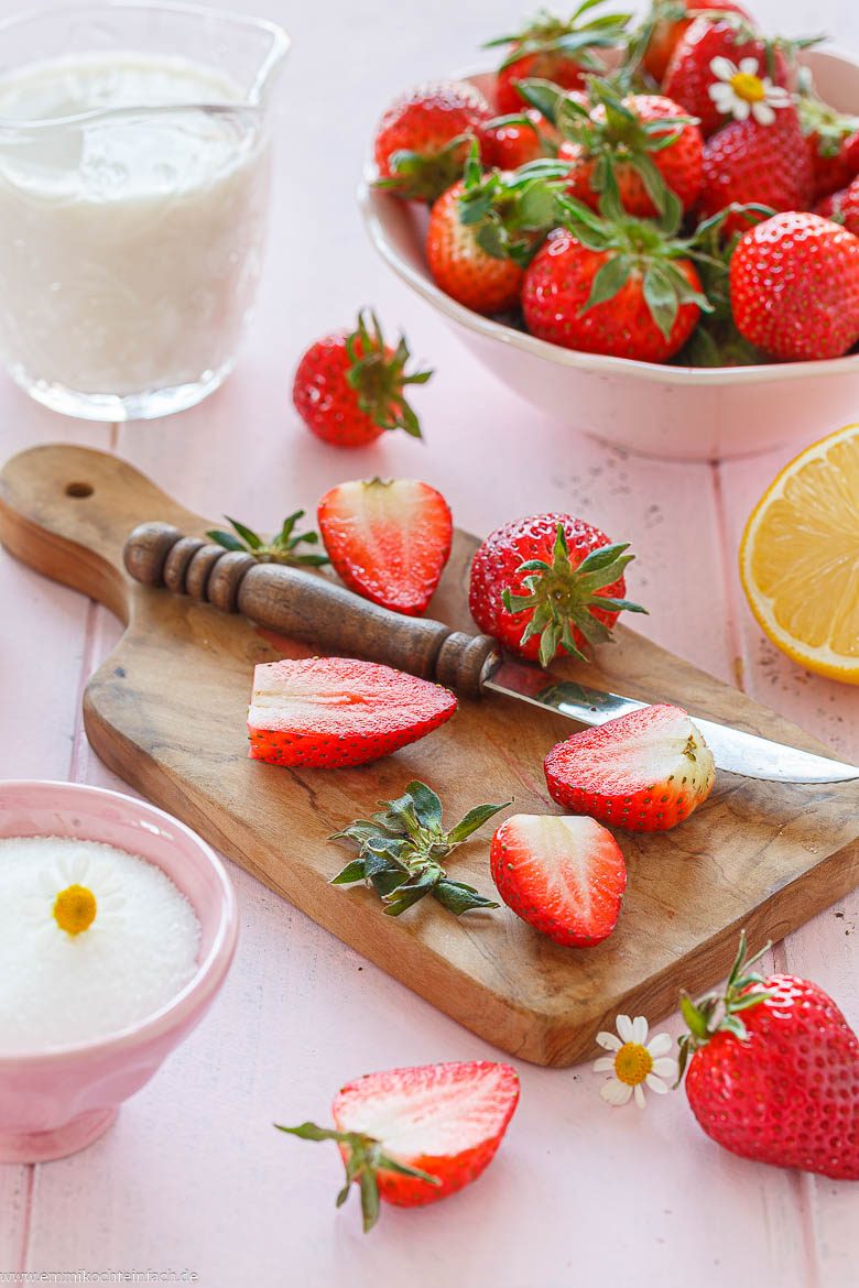 Frühlingshafte Erdbeermilch einfach selbstgemacht