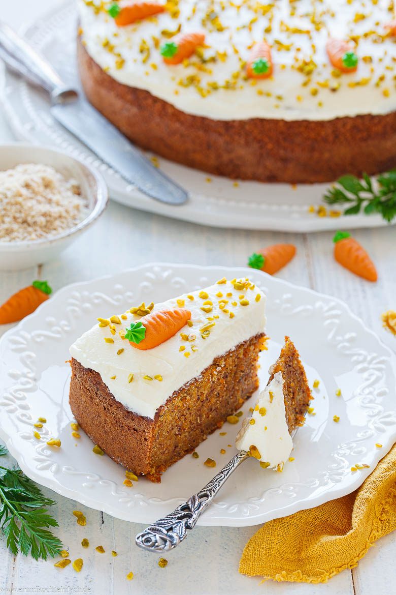Karottenkuchen mit Frosting