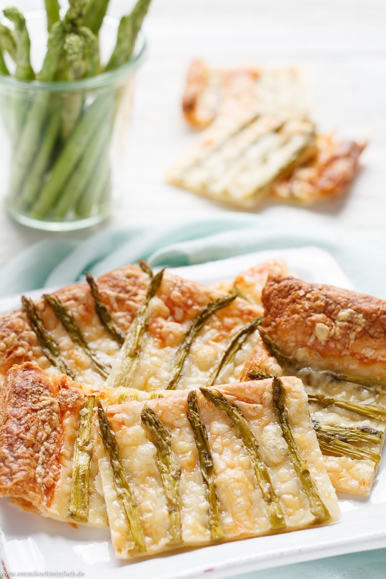 Tarte mit gr&uuml;nem Spargel