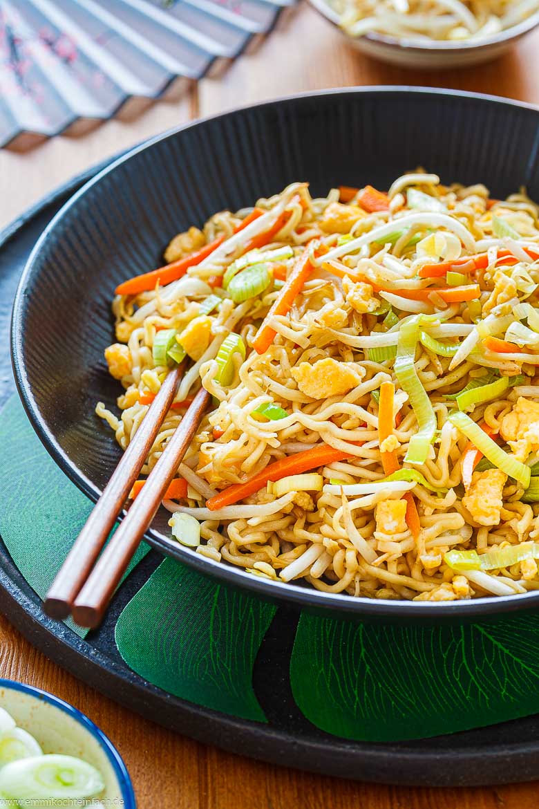 Gebratene Nudeln asiatisch