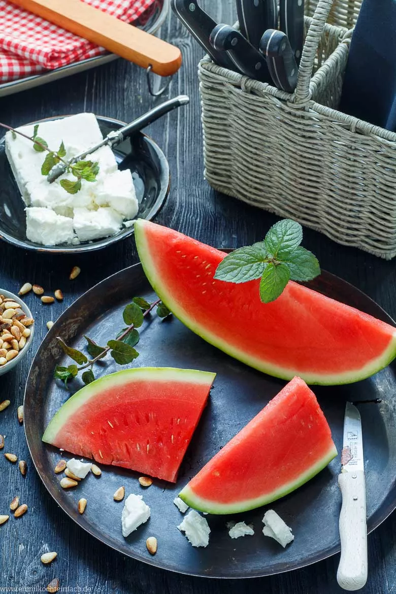 Frische Wassermelone, Feta, Minze und geröstete Pinienkerne