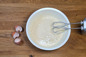 Eier unterrühren.