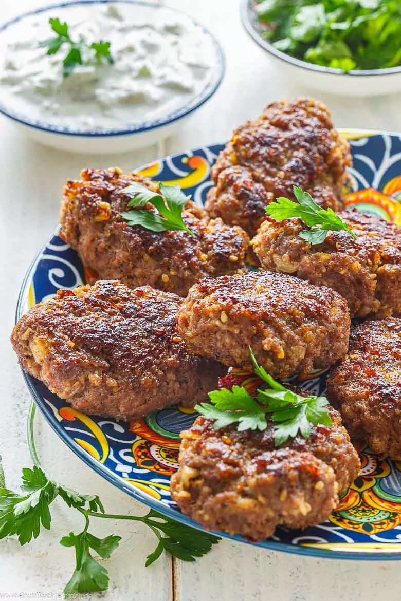 Würzige, türkische Frikadellen aus Rindfleisch