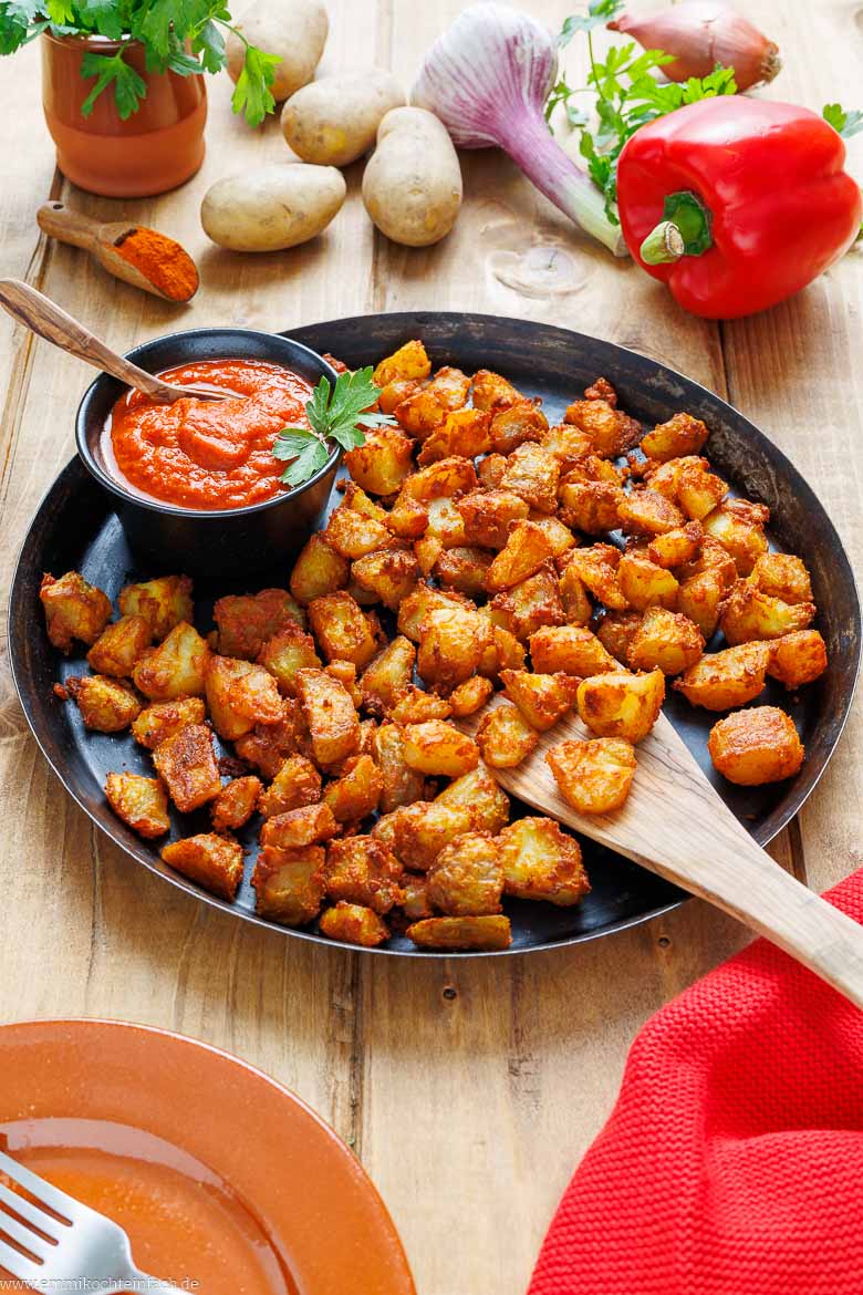 Patatas Bravas mit würziger Sauce