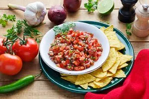 Fertig ist deine würzige Pico de Gallo!