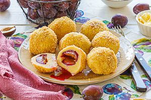 Fertig sind die Zwetschgenknödel.
