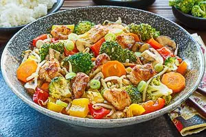 Mit Frühlingszwiebeln garnieren und fertig!