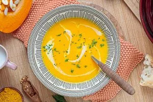 Fertig ist deine leckere Kürbissuppe!