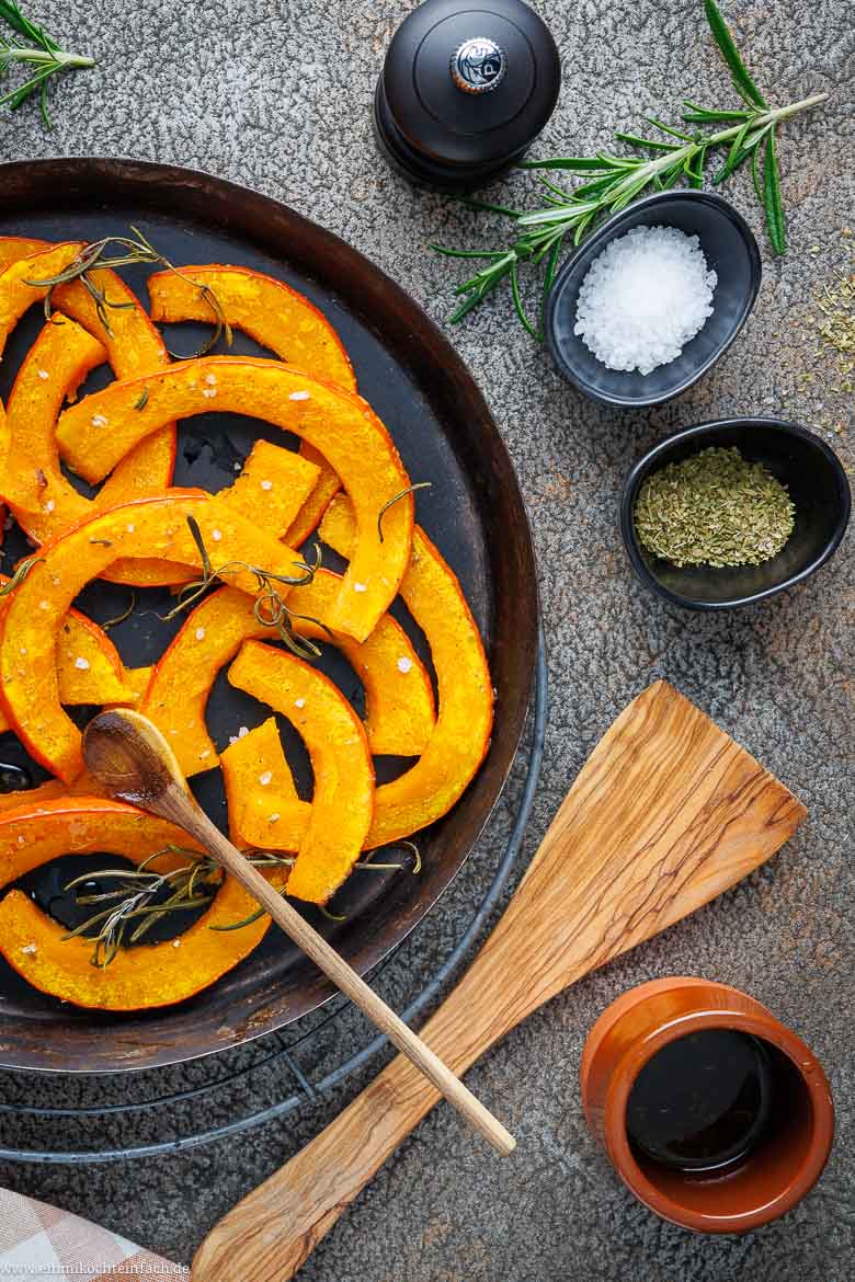 Zutaten für Kürbis im Ofen