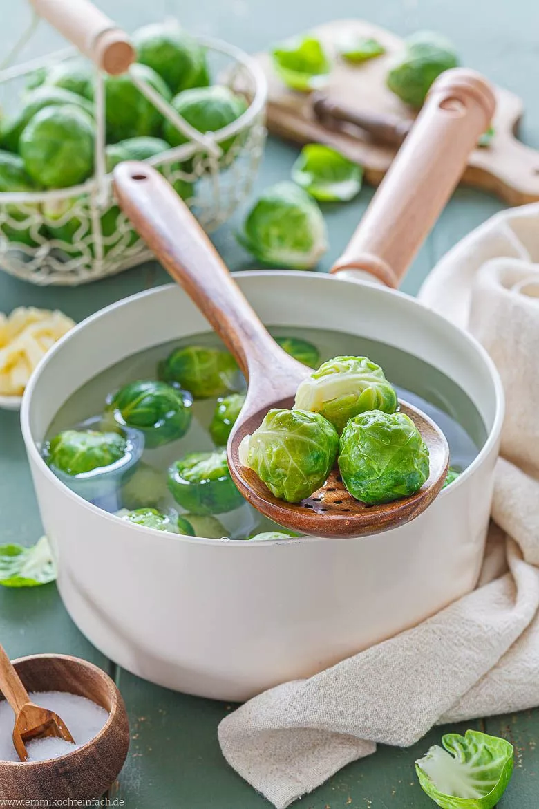 Rosenkohl im Topf garen: weich und lecker