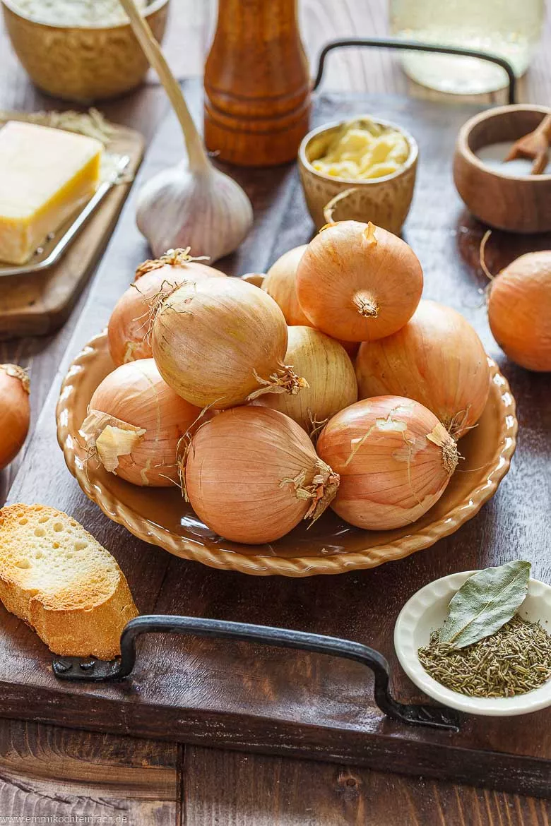 Zutaten für französische Zwiebelsuppe