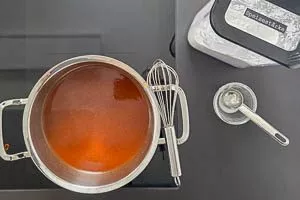 Mit Speisestärke eindicken