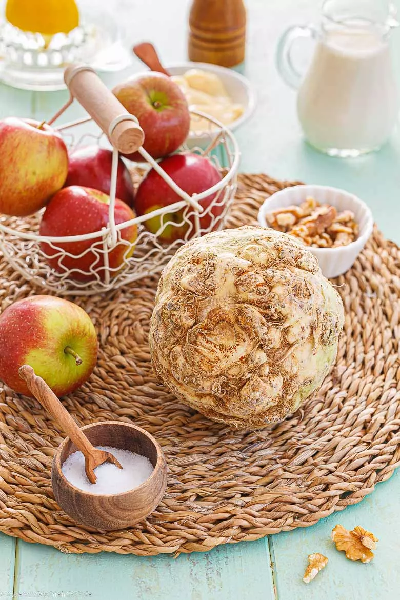 Zutaten für Waldorfsalat