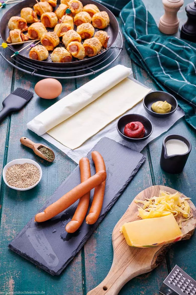 Zutaten für Würstchen im Schlafrock