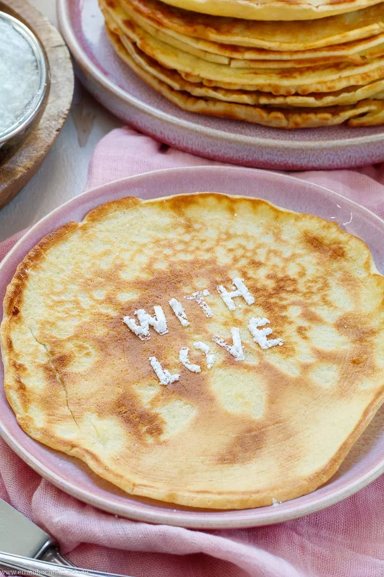 Pfannkuchen mit süßen Füllungen