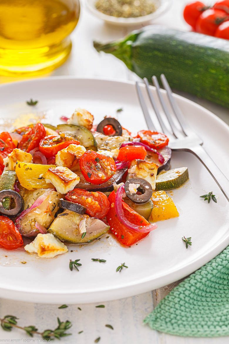 Gem&uuml;se mit Feta aus dem Ofen
