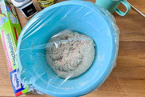 Brötchenteig ruhen lassen