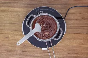 Kuvert&uuml;re schmelzen