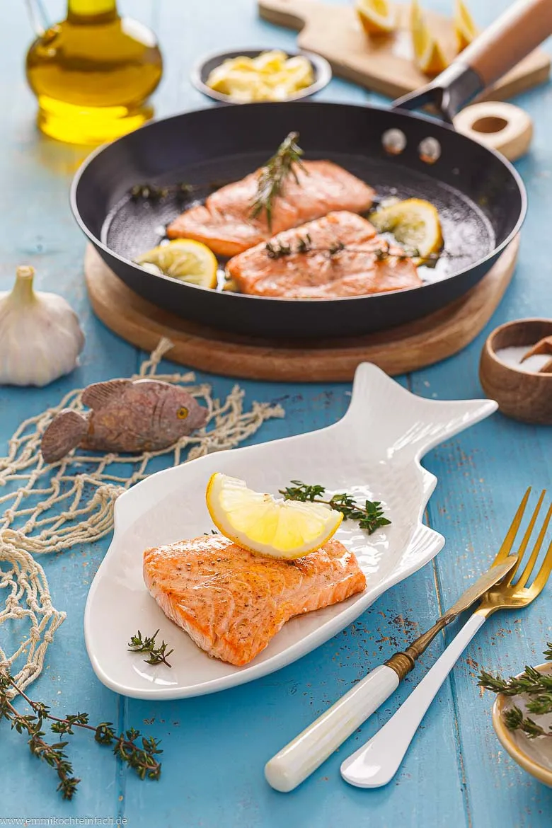 Lachsfilet in der Pfanne braten