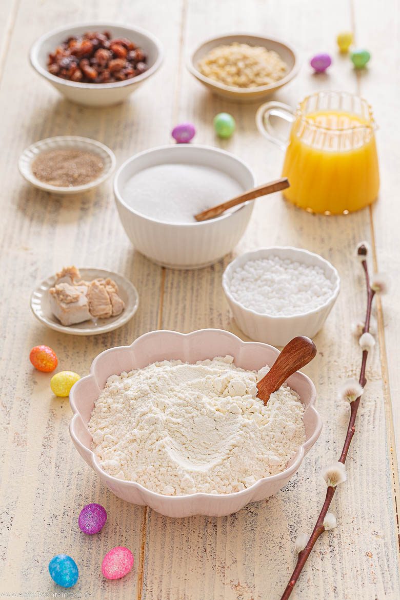 Zutaten f&uuml;r fluffiges Osterbrot