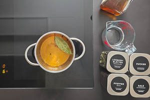 Sud für das Pickeln der Radieschen aufsetzen