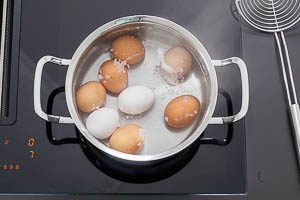 Eier hart kochen