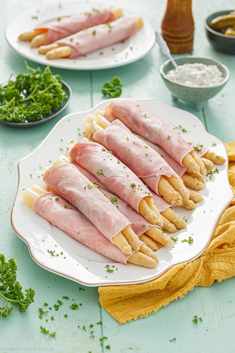 Spargelr&ouml;llchen klassisch