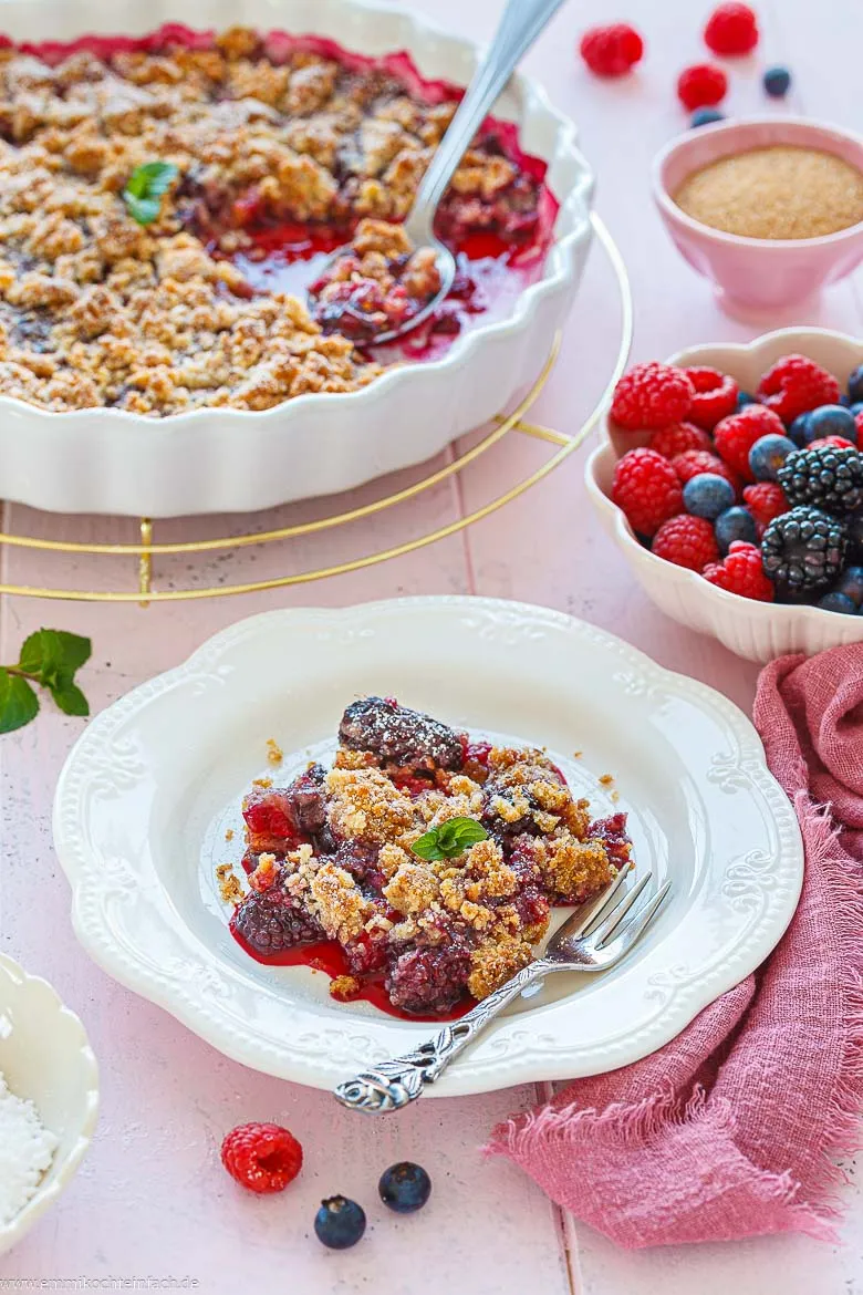 Beeren-Crumble einfach und schnell backen