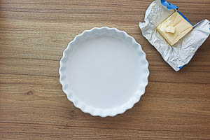 Auflaufform mit etwas Butter einfetten