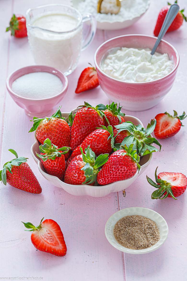 Zutaten f&uuml;r Biskuitrolle