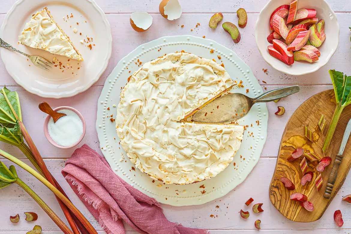 Rezept für Rhabarberkuchen mit Baiser