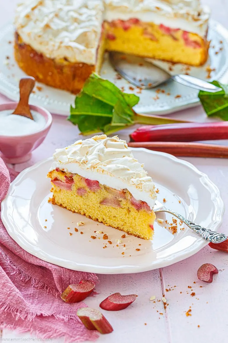 Zutaten f&uuml;r Rhabarberkuchen mit Baiser