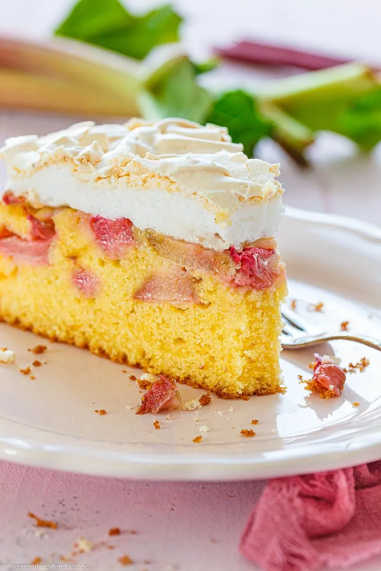Einfaches Rezept f&uuml;r Rhabarberkuchen mit Baiser