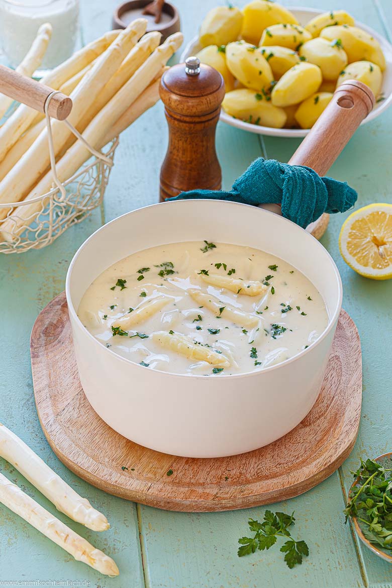 Ragout mit wei&szlig;em Spargel