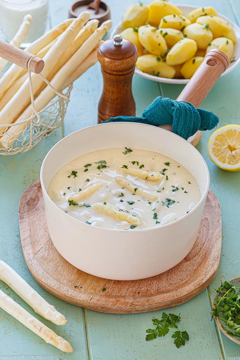 Ragout mit wei&szlig;em Spargel
