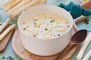 Spargelragout warm servieren