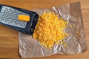 Cheddar reiben