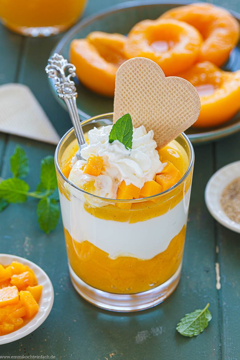 Schnelles und einfaches Solero-Dessert im Glas