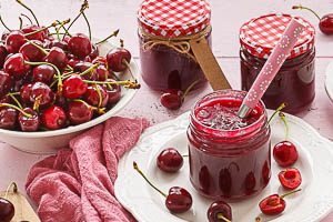 Fertig ist deine Kirschmarmelade