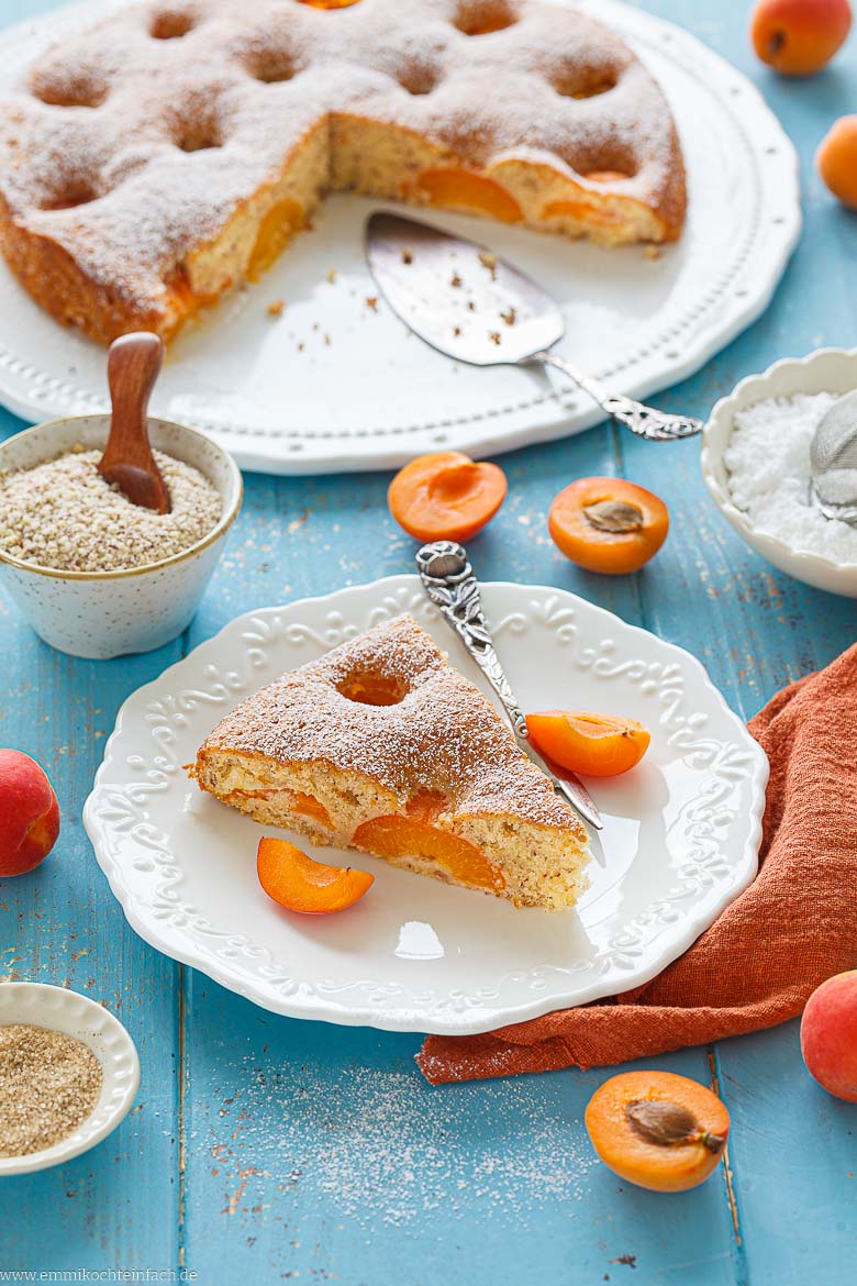 Kuchen mit Aprikosen