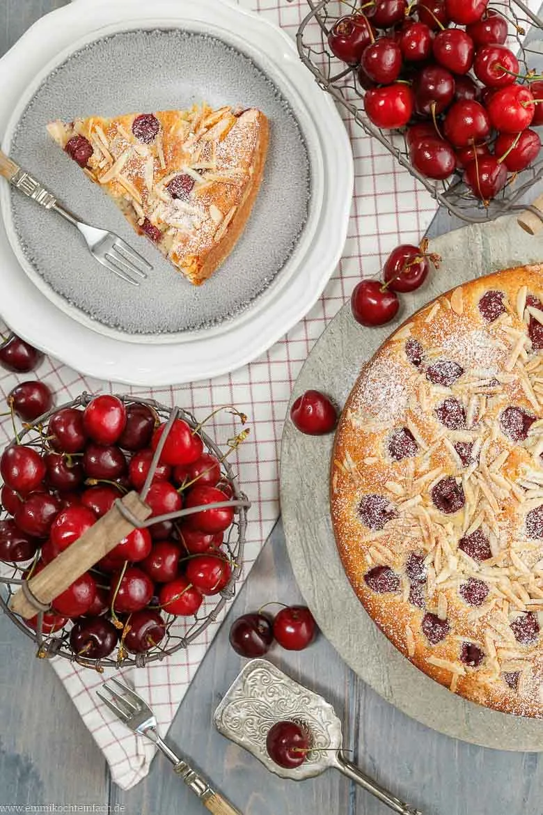 Saftiger Kirschkuchen mit einfachem R&uuml;hrteig