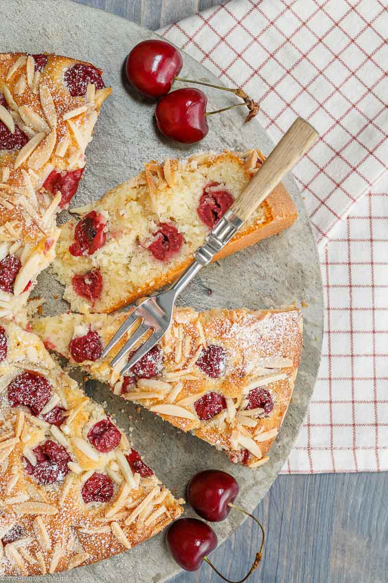 Versunkener Kirschkuchen