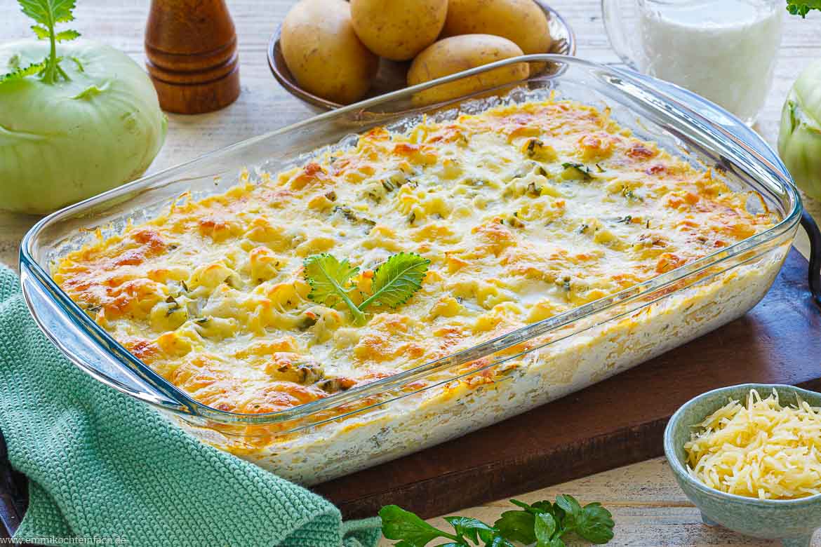Kohlrabi-Auflauf mit Kartoffeln und Käsekruste