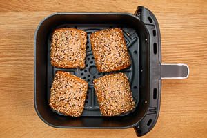 TK-Brötchen in der Heißluftfritteuse aufbacken