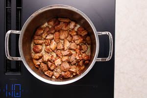 Putenfleisch anbraten